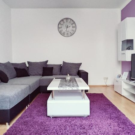 Gemutliche 2 Zimmer Wohnung - Im Herzen Von Trier Bagian luar foto