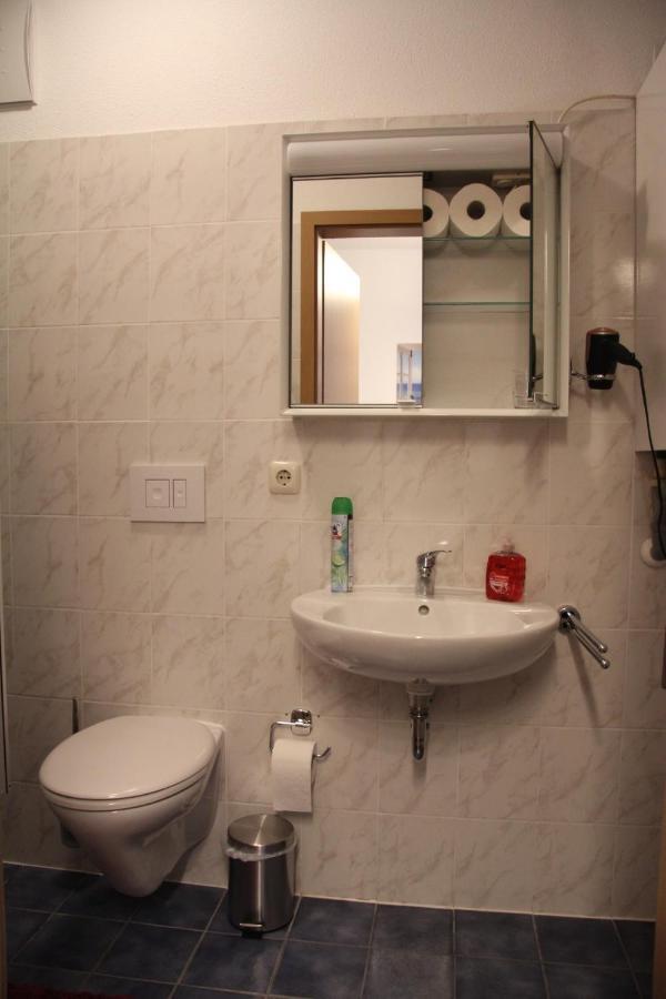 Gemutliche 2 Zimmer Wohnung - Im Herzen Von Trier Bagian luar foto